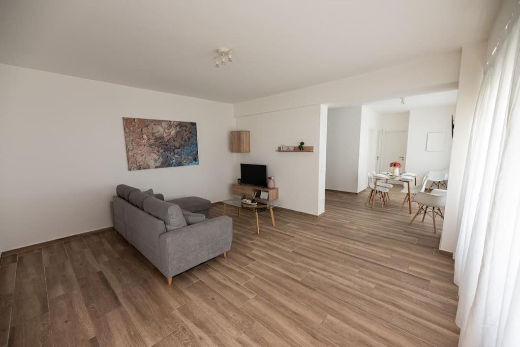 Bright 2Br Apartment In Palaio Faliro- Atenas Exterior foto