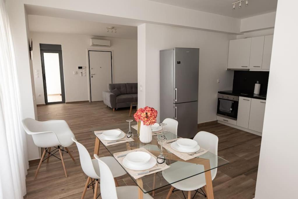 Bright 2Br Apartment In Palaio Faliro- Atenas Exterior foto